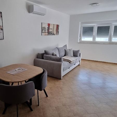 Apartmani Sunce I More Premantura Eksteriør bilde