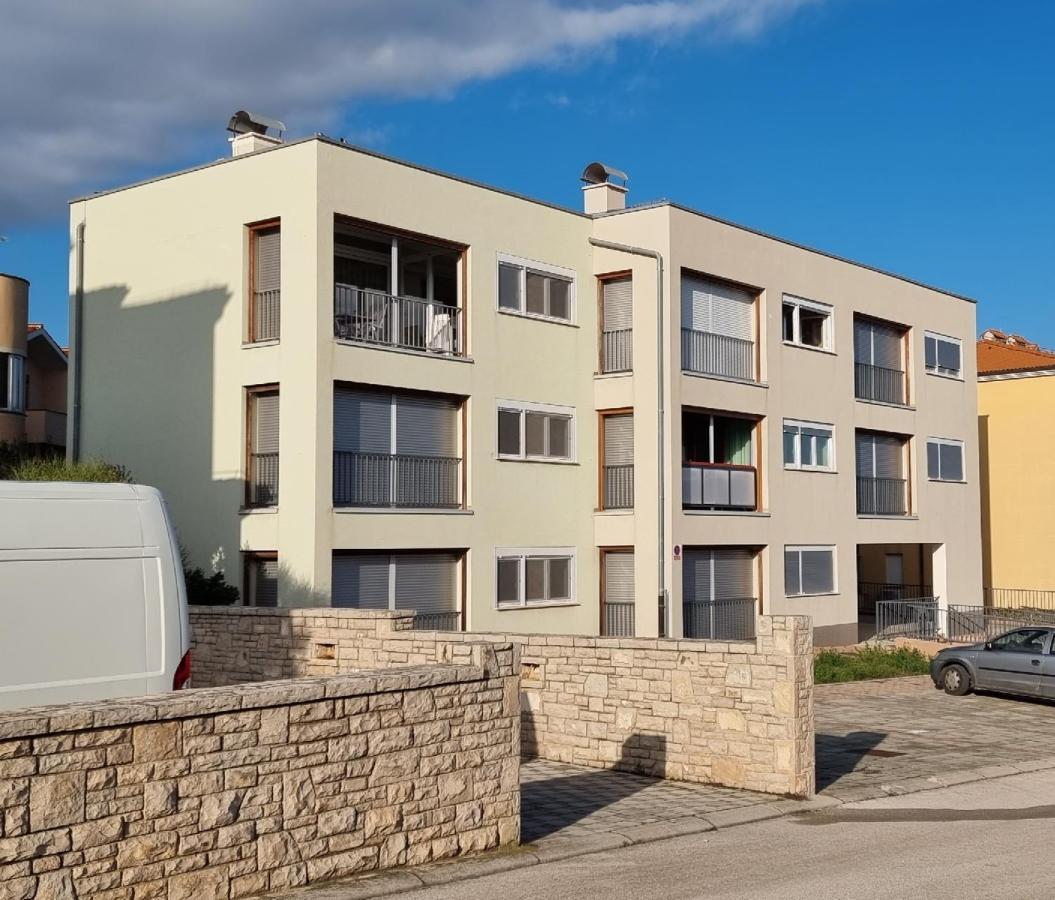 Apartmani Sunce I More Premantura Eksteriør bilde