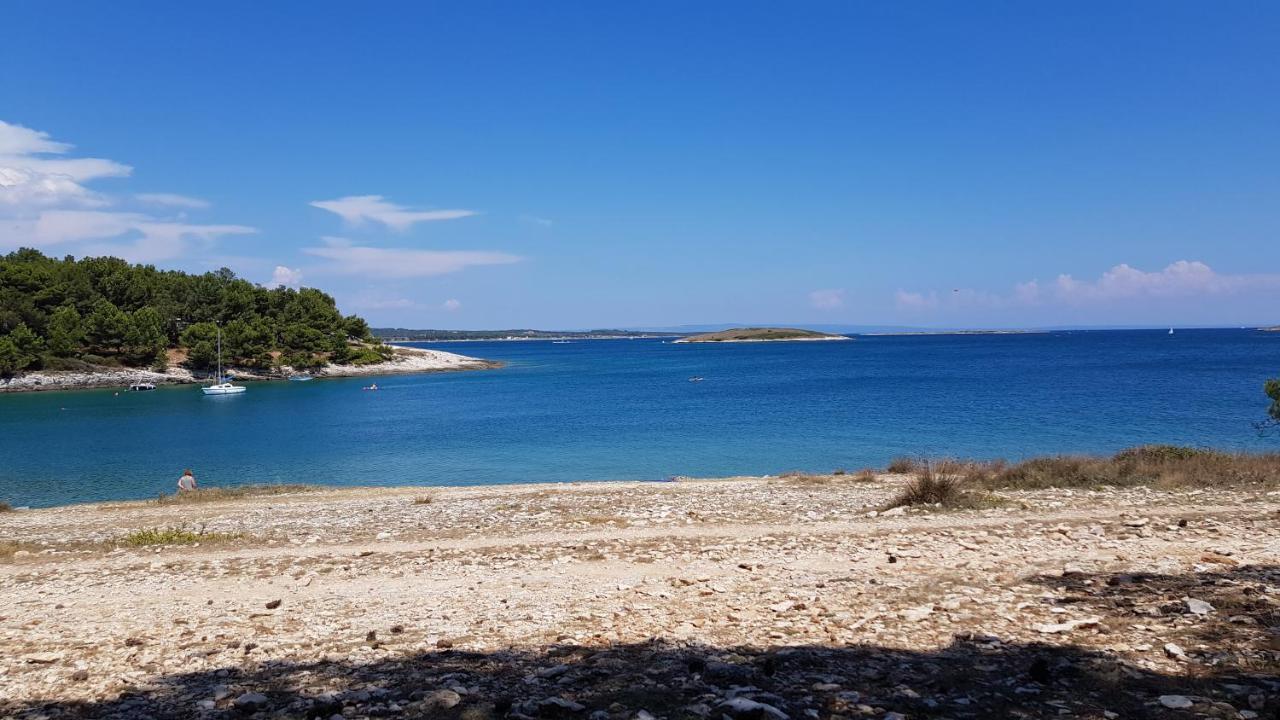 Apartmani Sunce I More Premantura Eksteriør bilde