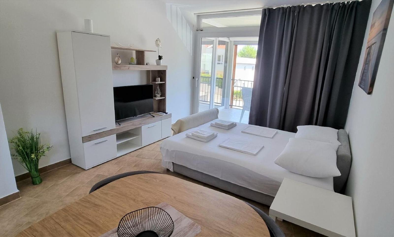 Apartmani Sunce I More Premantura Eksteriør bilde